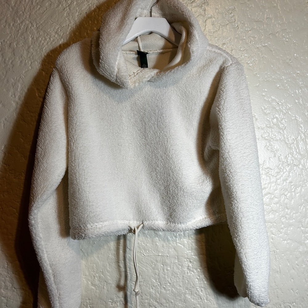 Women’s Wild Fable Cozy White Fleece Hoodie size small